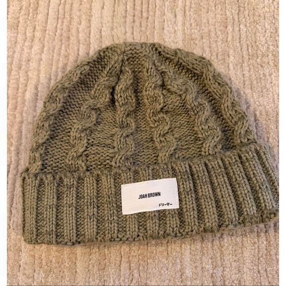 JOAH BROWN CABLE KNIT BEANIE - Picture 4 of 5